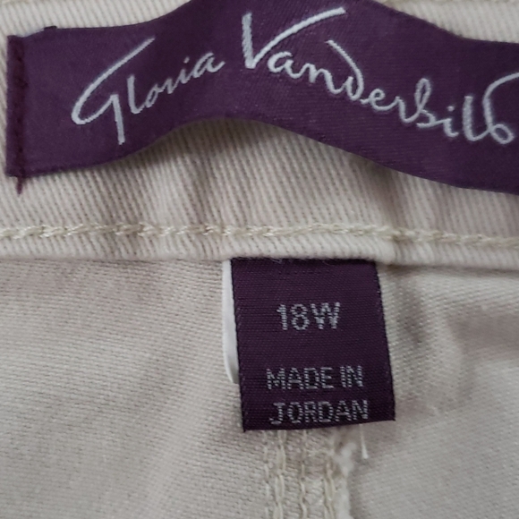 GLORIA VANDERBILT SLIMMING JEAN - Picture 3 of 6